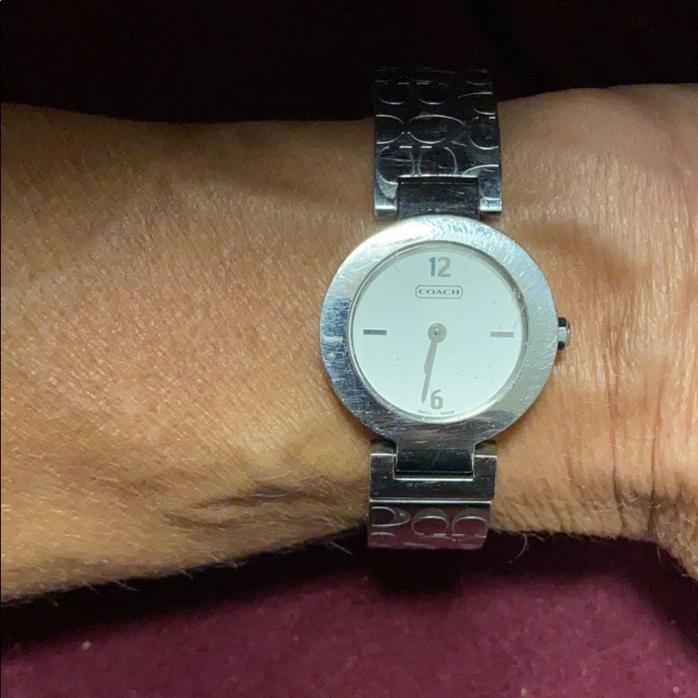 Genuine Coach watch - Picture 8 of 8